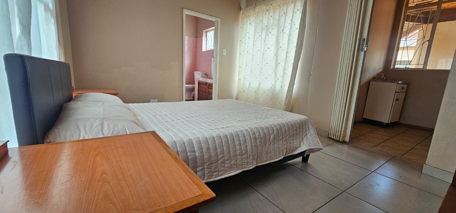 WhatsApp Image 2025-11-08 at 10.06.53 (2)