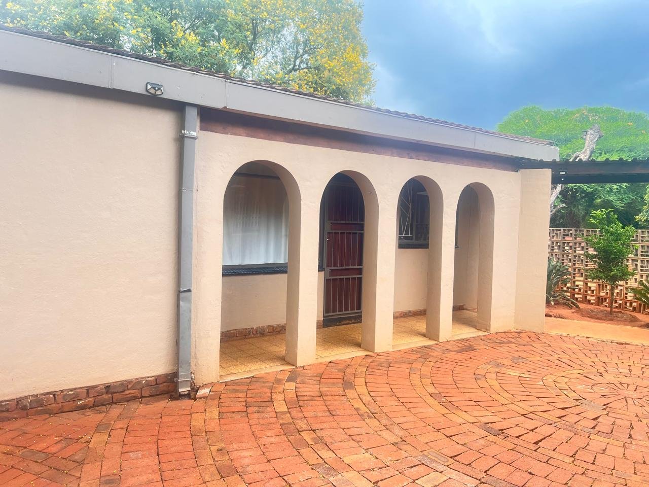 WhatsApp Image 2025-11-10 at 17.16.23