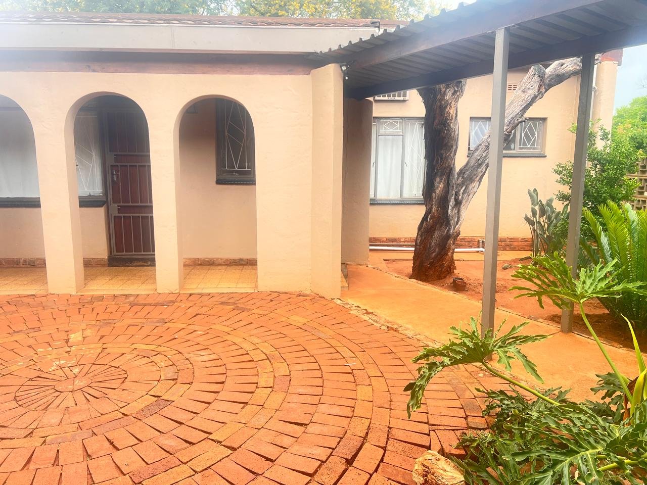 WhatsApp Image 2025-11-10 at 17.16.24 (1)