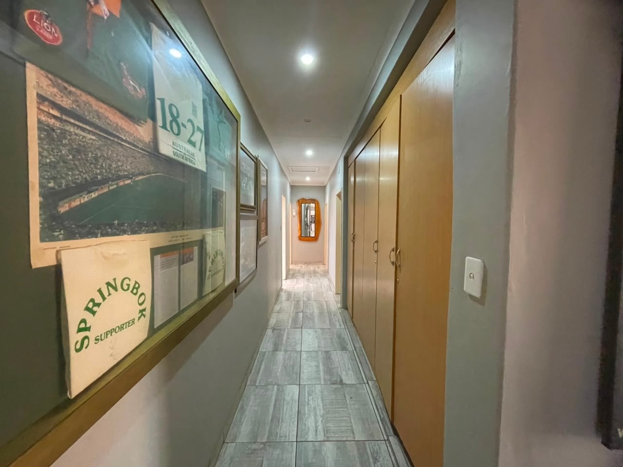5 Rietbok hallway